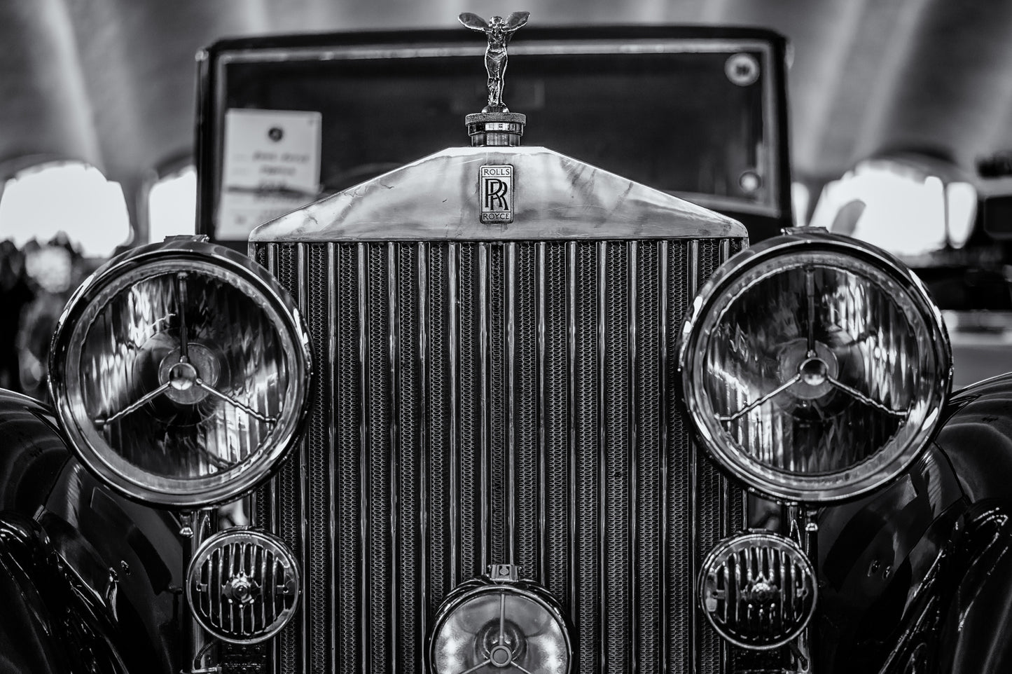 Obraz Wieloczęściowy Rolls Royce – klasyka motoryzacji do wnętrz nowoczesnych i Art Deco 180x120