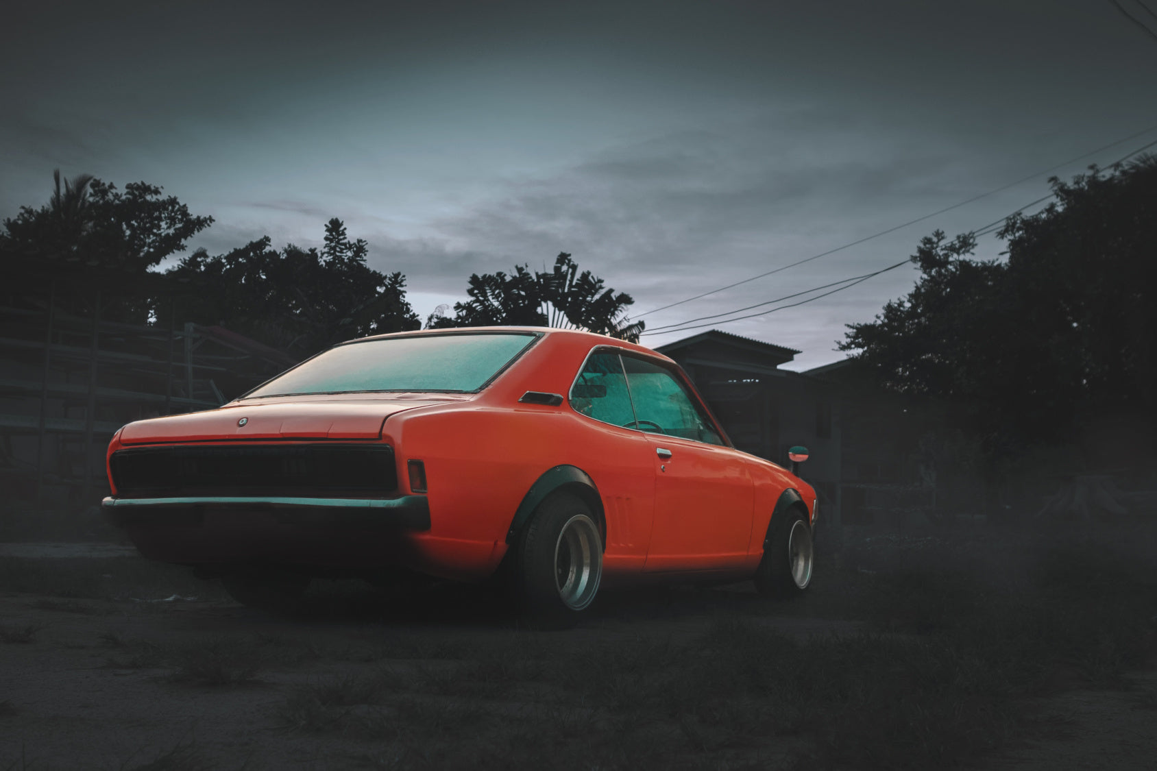 Obraz Wieloczęściowy Pomarańczowy Samochód Retro – klasyka motoryzacji do wnętrz retro, industrialnych i nowoczesnych 180x120
