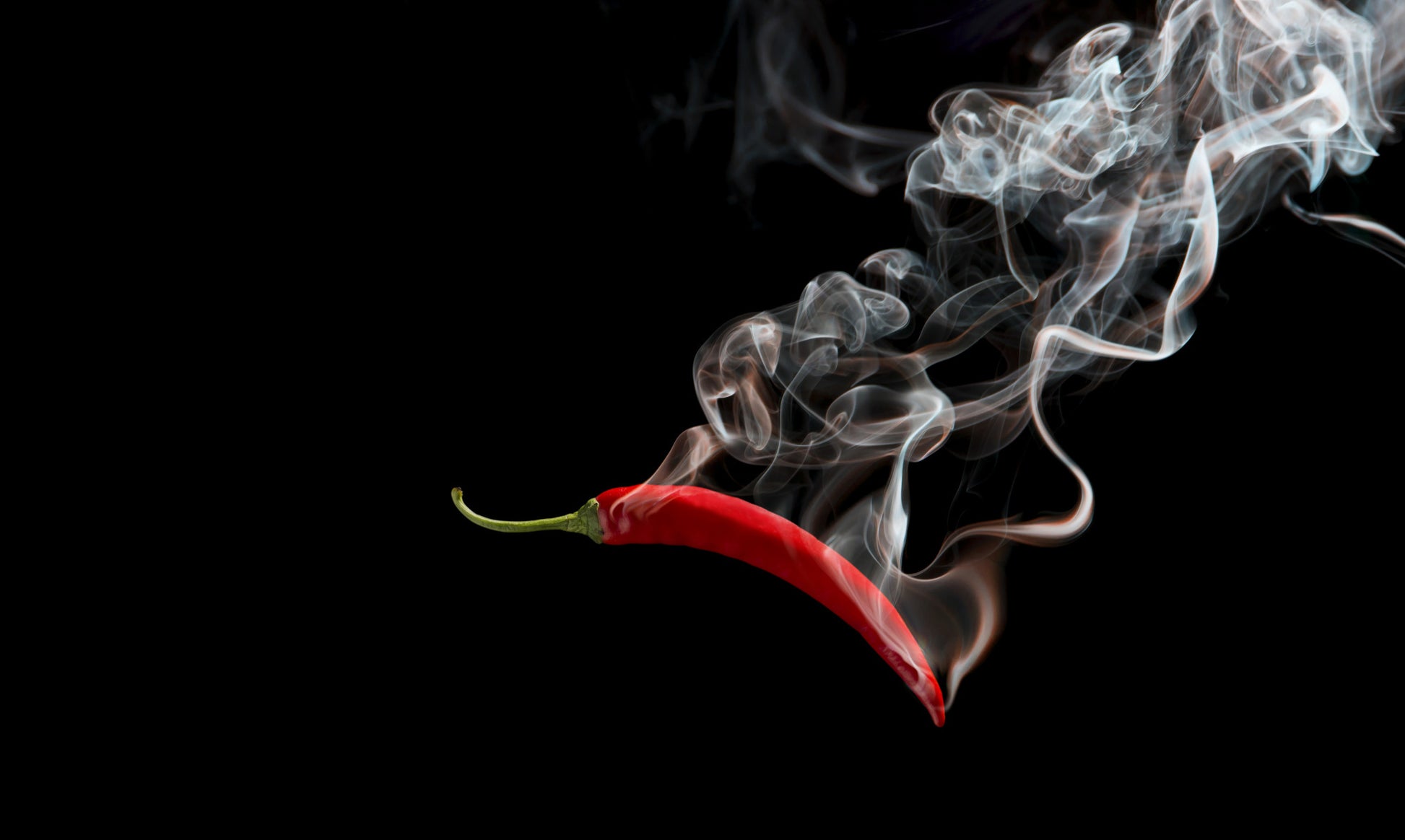 Obraz Wieloczęściowy Czerwone Chili z Dymem – ekspresyjny akcent do wnętrz loftowych i nowoczesnych 250x150