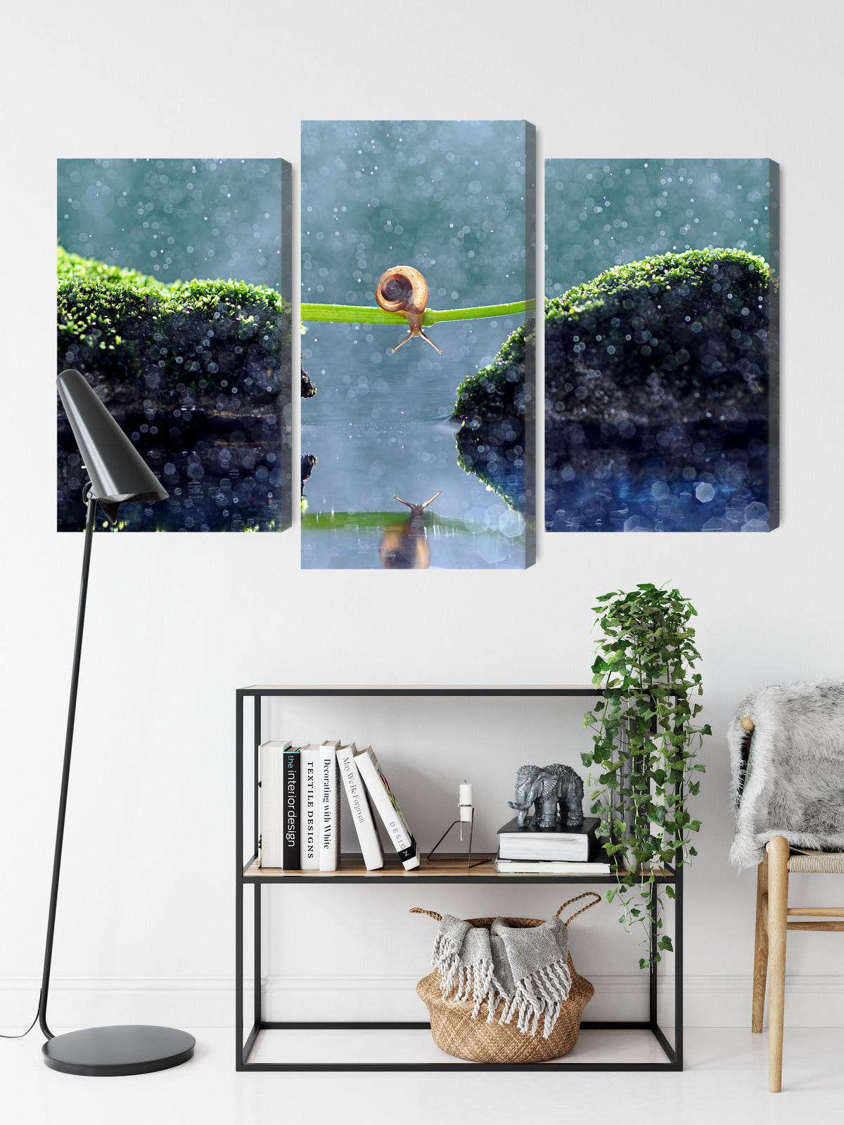 Obraz Wieloczęściowy Ślimak w Deszczu – naturalna makrofotografia do wnętrz skandynawskich i minimalistycznych – widok 8