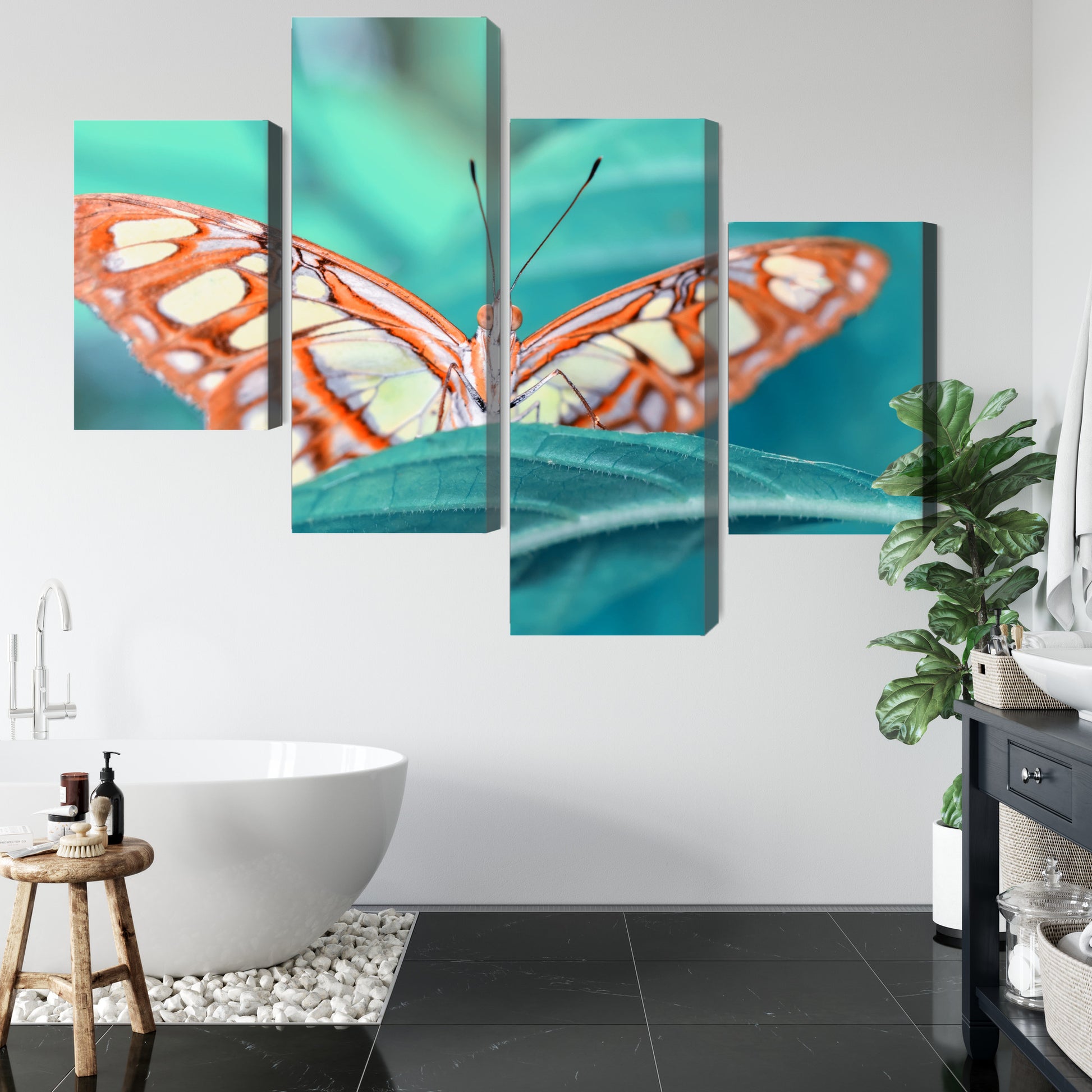 Obraz Wieloczęściowy Motyl na Liściu – Botaniczny Detal do wnętrz Naturalnych, Skandynawskich i Nowoczesnych – widok 4