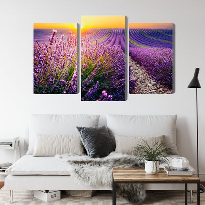 Obraz Wieloczęściowy Lawendowe Pole – sielski pejzaż do wnętrz prowansalskich i rustykalnych – widok 3