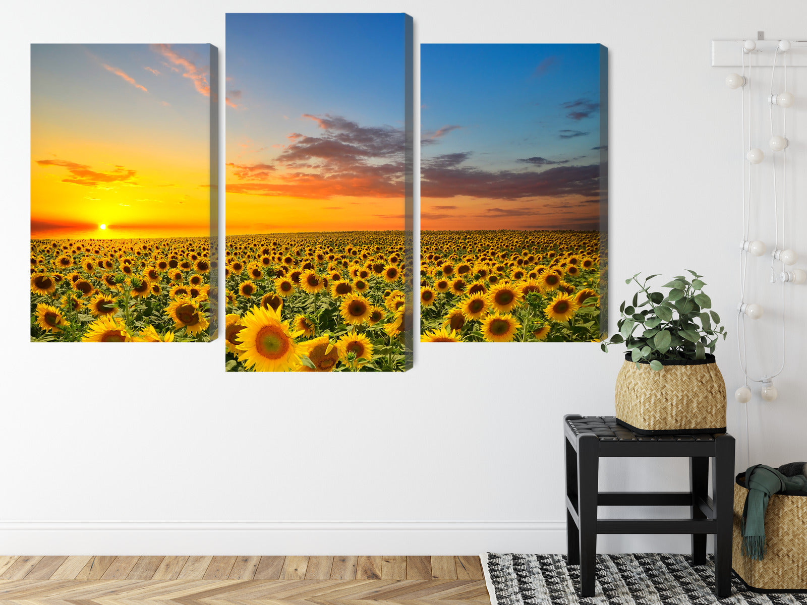 Obraz Wieloczęściowy Słoneczniki o Zachodzie Słońca – złocisty pejzaż do wnętrz naturalnych, boho i rustykalnych – widok 7