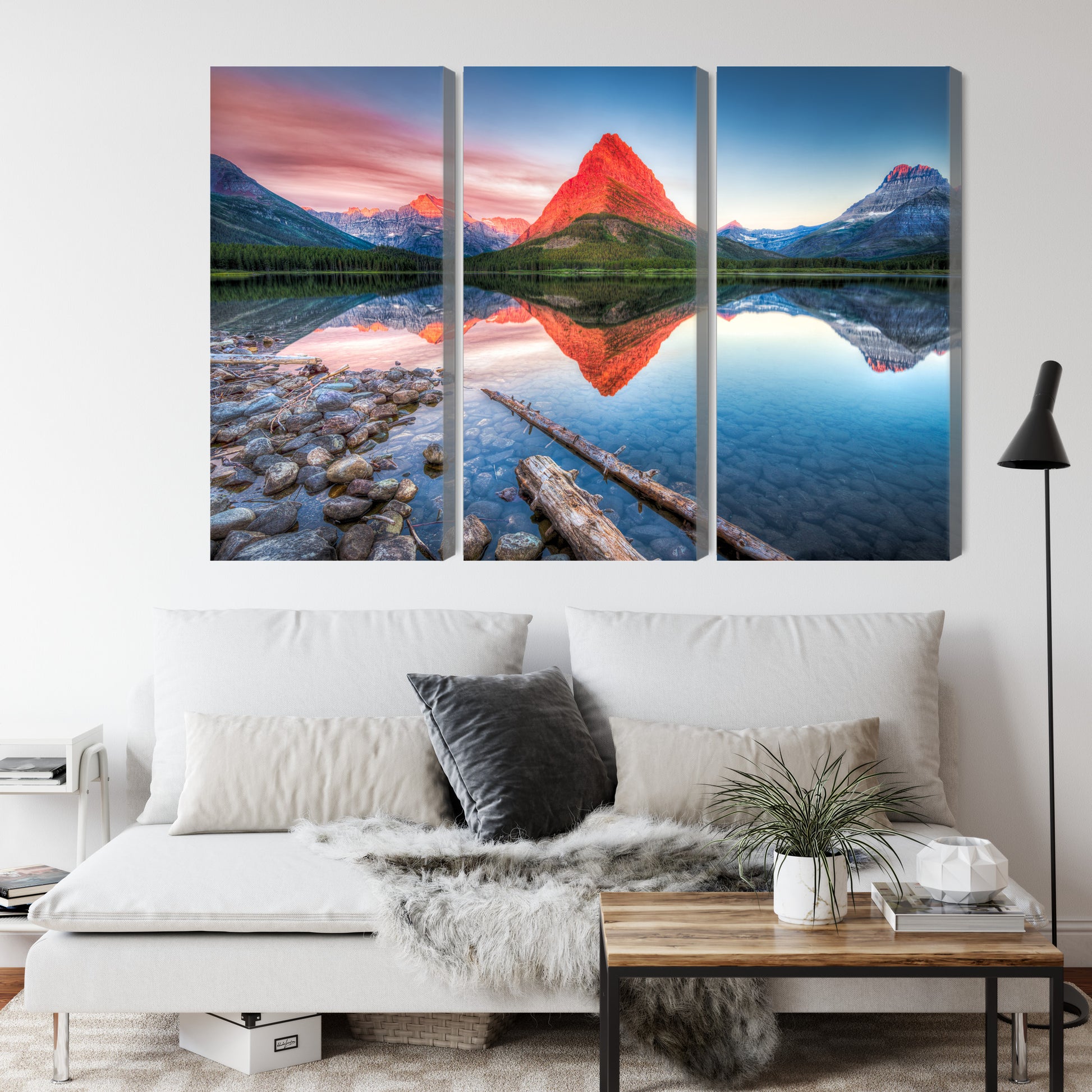 Obraz Wieloczęściowy Jezioro Swiftcurrent Lake – alpejski spokój do wnętrz skandynawskich i naturalnych – widok 3