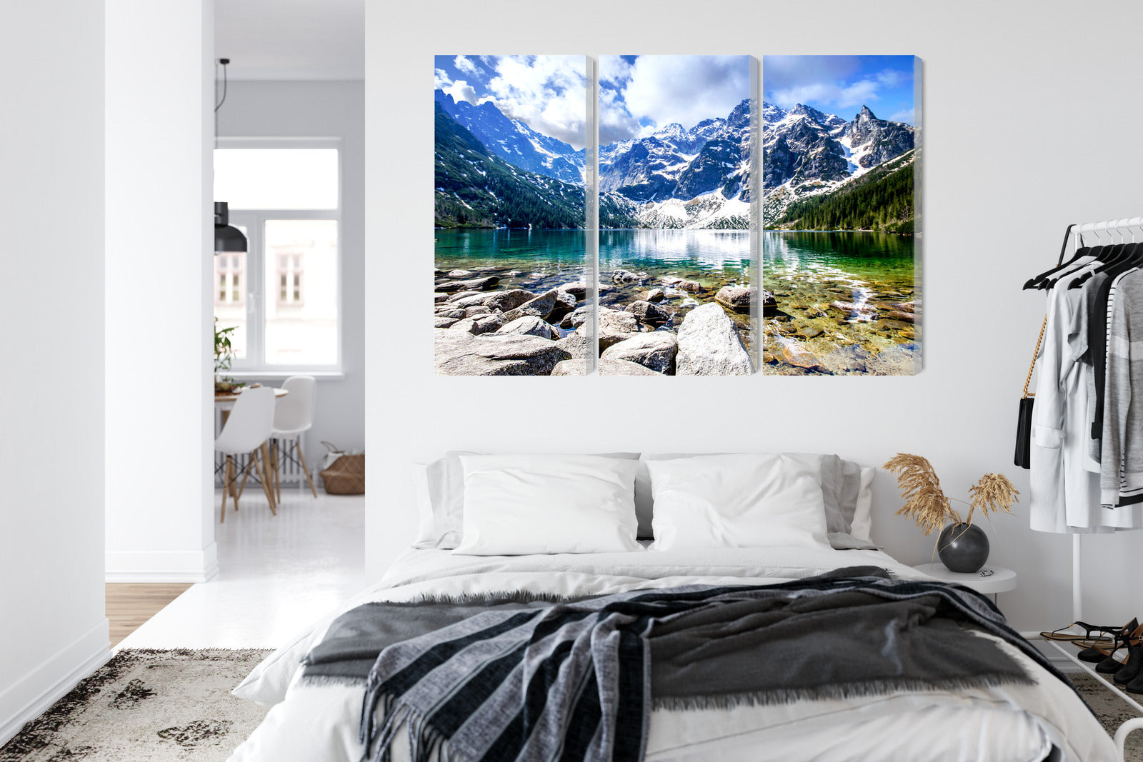Obraz Wieloczęściowy Morskie Oko – spokojna panorama tatrzańskiego jeziora do wnętrz skandynawskich i minimalistycznych – widok 6