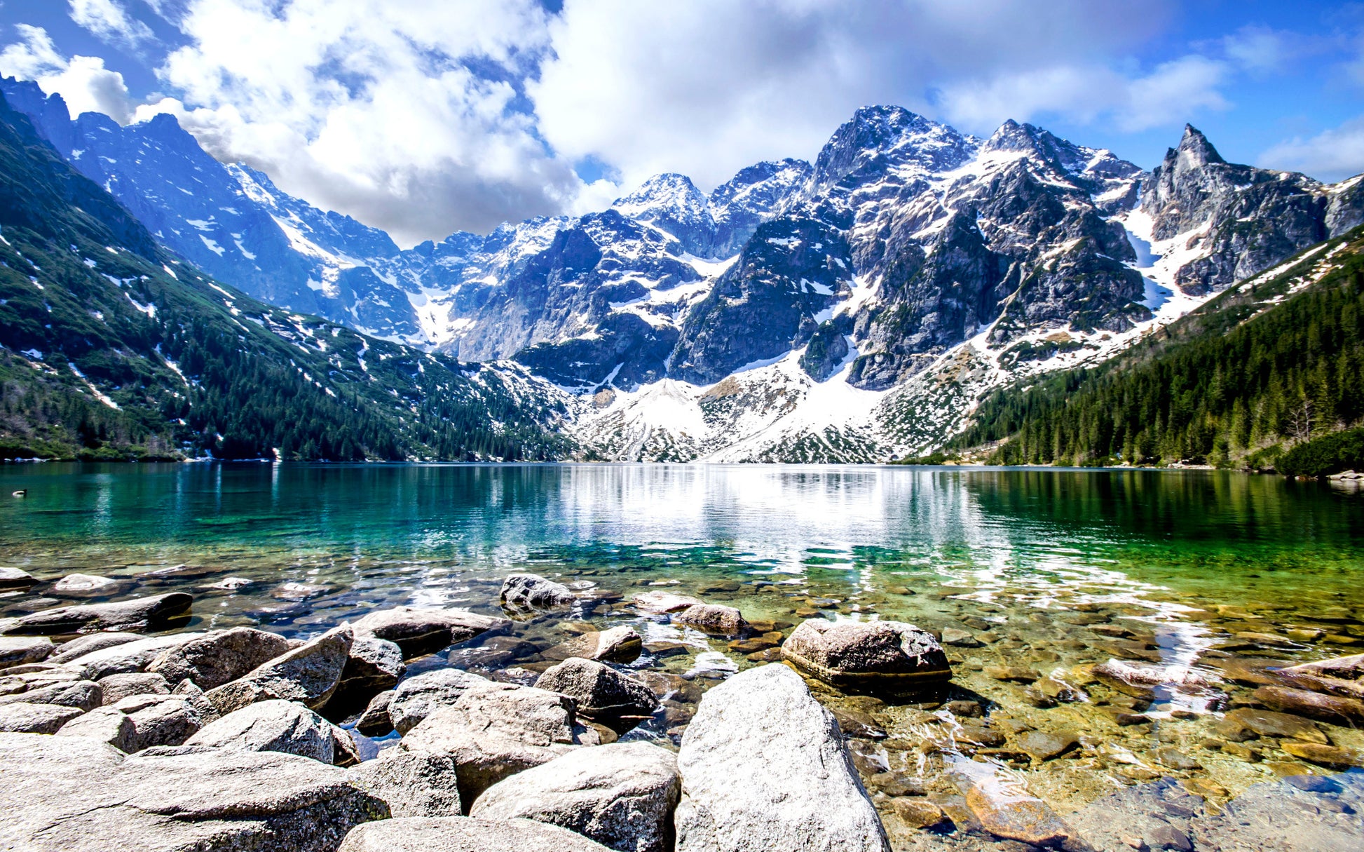 Obraz Wieloczęściowy Morskie Oko – majestatyczny krajobraz górski do wnętrz naturalnych, nowoczesnych 240x150