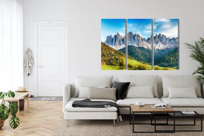 Obraz Wieloczęściowy Pasmo Górskie Dolomity – Majestatyczna Panorama do Wnętrz Skandynawskich i Nowoczesnych – widok 5