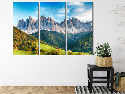 Obraz Wieloczęściowy Pasmo Górskie Dolomity – Majestatyczna Panorama do Wnętrz Skandynawskich i Nowoczesnych – widok 7