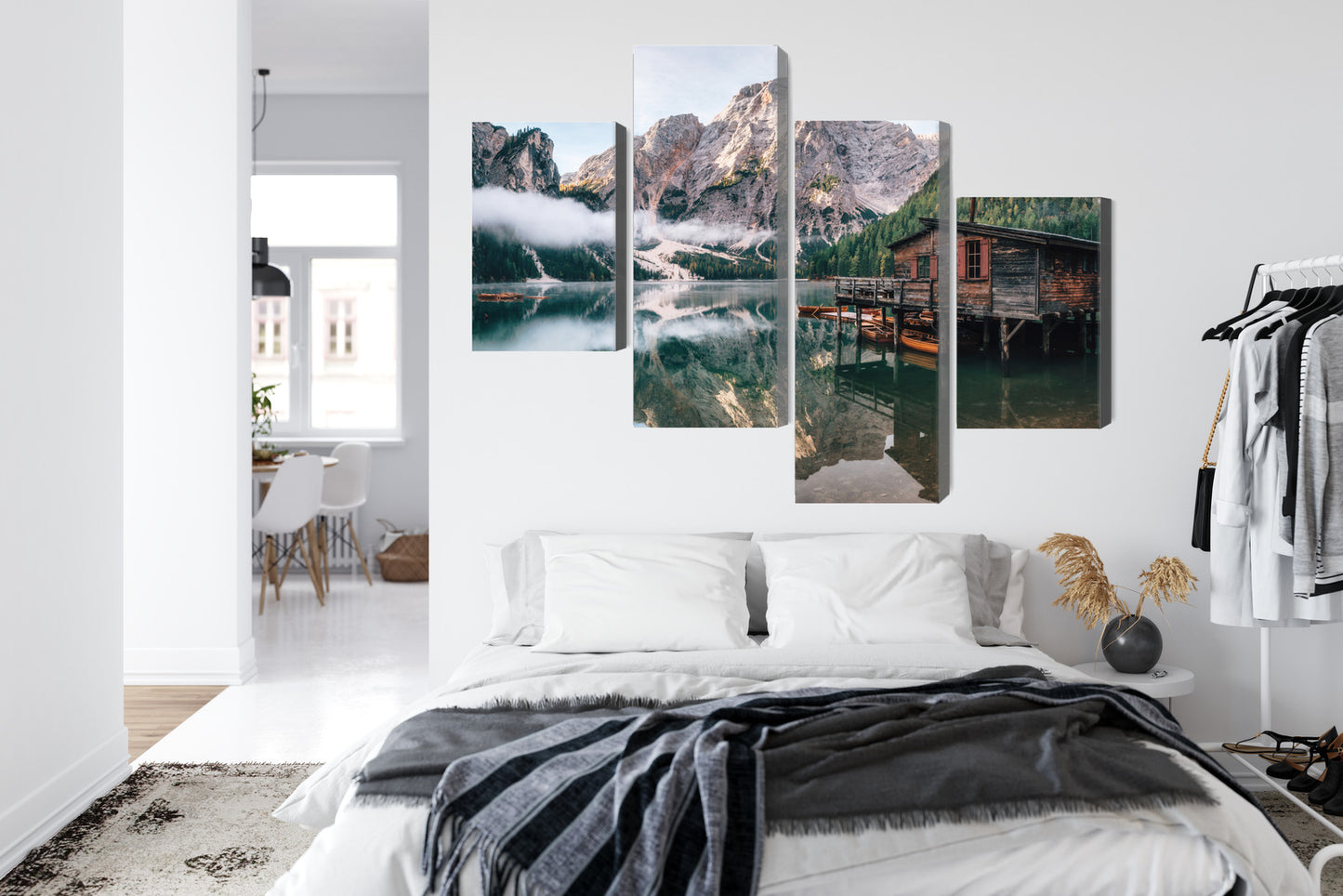 Obraz Wieloczęściowy Domek nad Jeziorem Braies – pejzaż relaksujący do wnętrz boho i rustykalnych – widok 6
