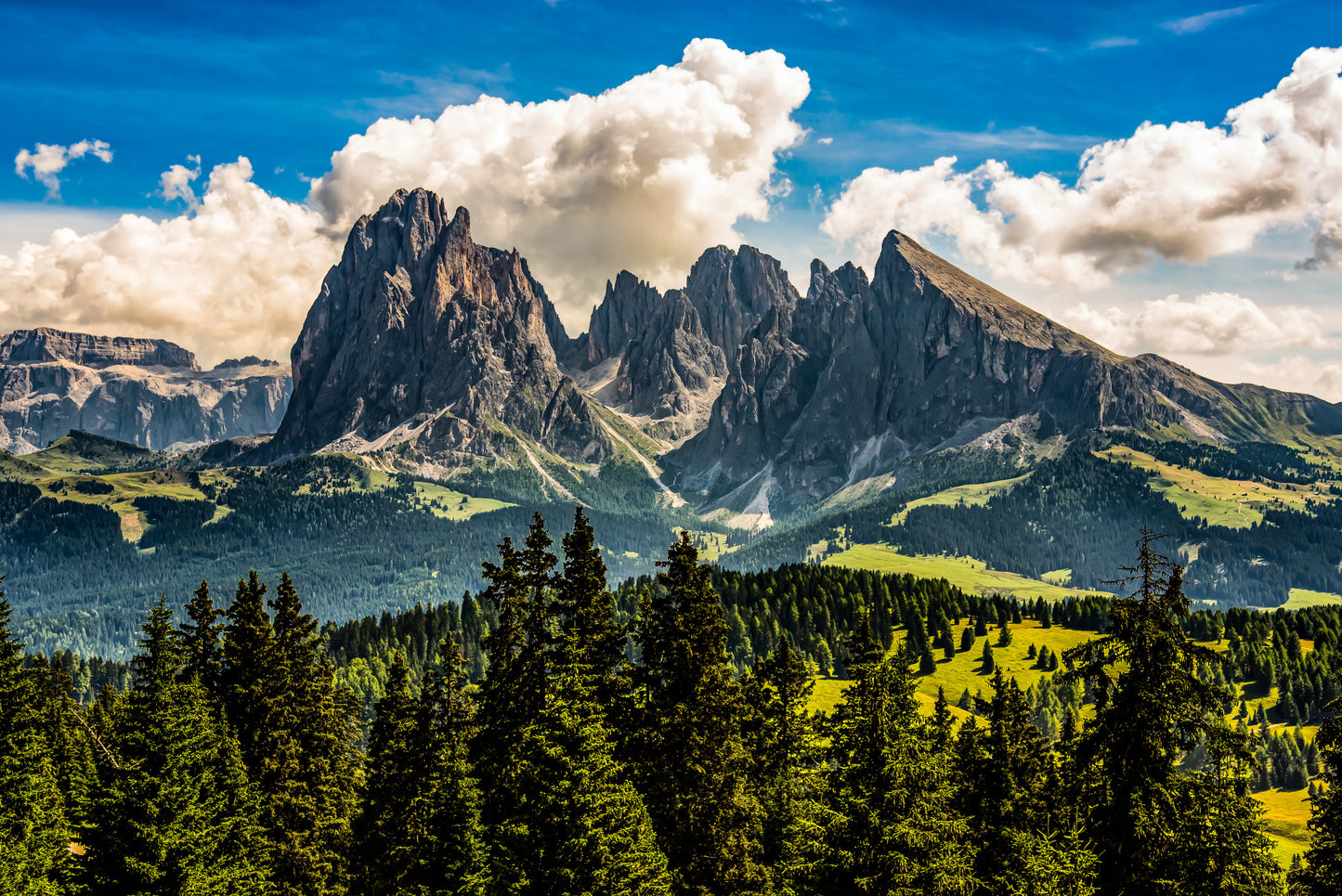 Obraz Wieloczęściowy Widok Dolomitów – alpejski pejzaż do wnętrz nowoczesnych i rustykalnych 180x120