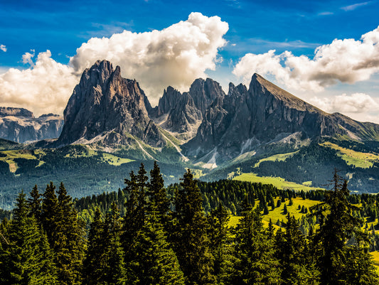 Obraz Wieloczęściowy Włoskie Dolomity – majestatyczny pejzaż górski do wnętrz nowoczesnych, skandynawskich i naturalnych 200x150