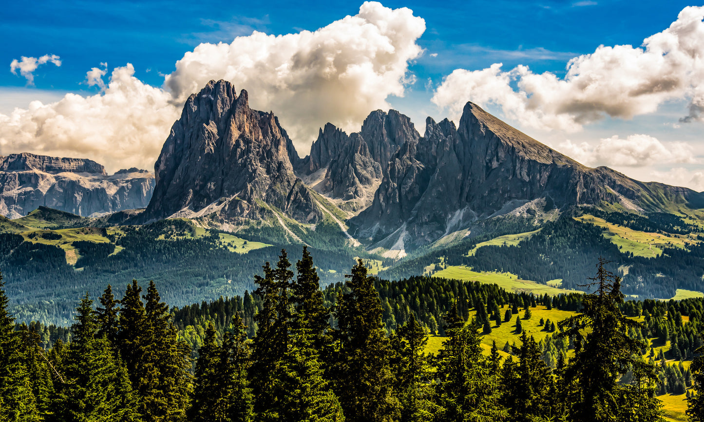Obraz Wieloczęściowy Włoskie Dolomity – Majestatyczny Pejzaż Górski do wnętrz nowoczesnych i skandynawskich 250x150