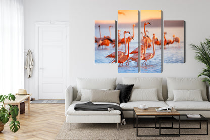 Obraz Wieloczęściowy Stado Flamingów nad Wodą – delikatna kompozycja do wnętrz modern classic i boho – widok 5